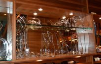 Wine-Racks-with-Glass-Shelves-1024x681